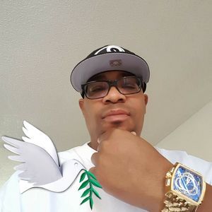 Meet your Posher, Raymond